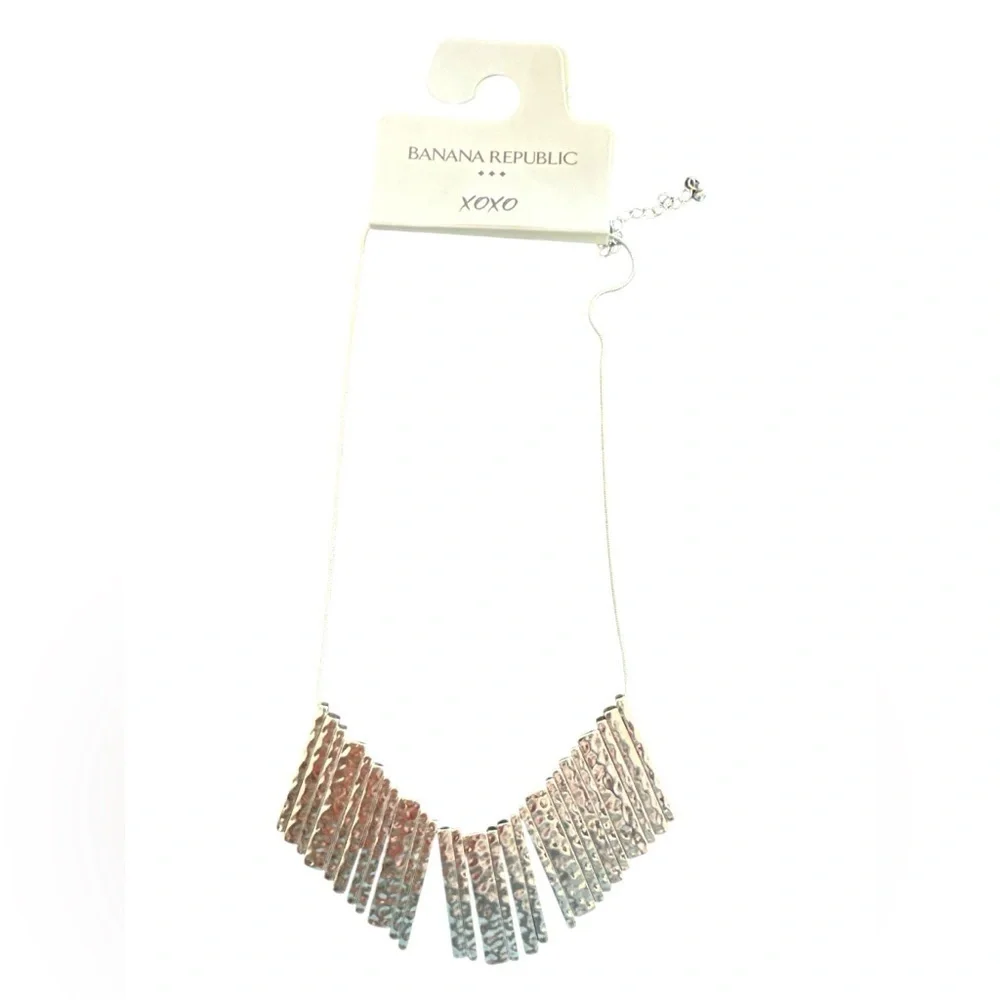 Banana Republic XOXO Women's Fringe Bar Necklace Silver Tone NWT